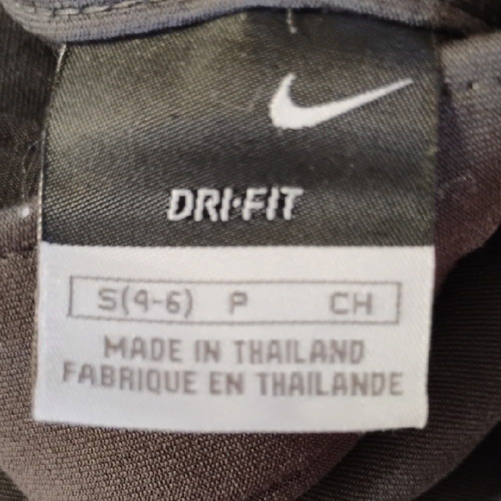 Nike Dri-FIT Black Apparel  4/6 - Picture 7 of 8